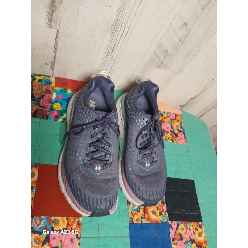 Hoka One One Clifton 5 Women's Size 9.5 D Running Shoes Purple